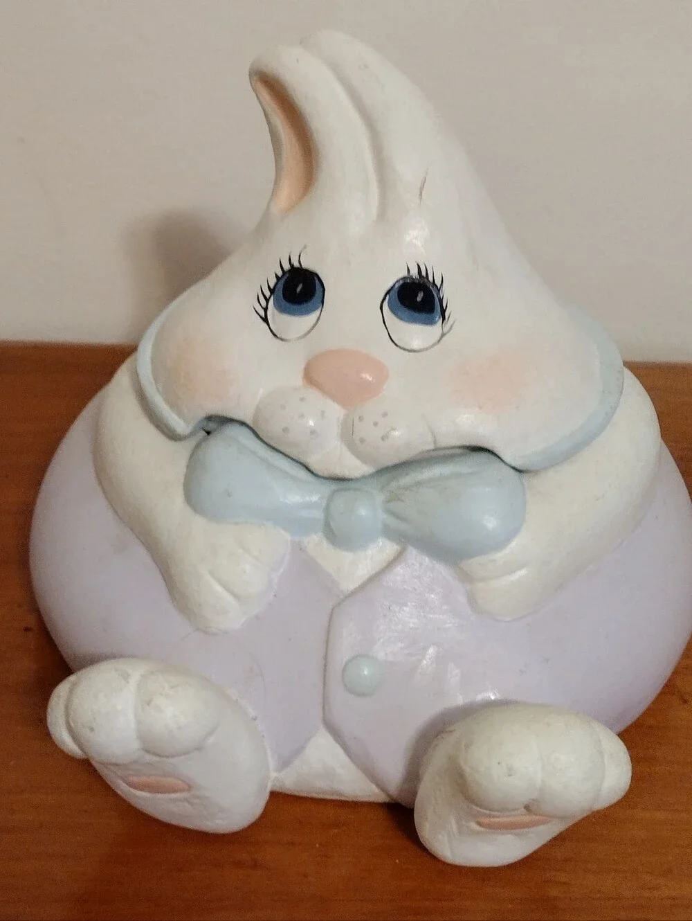 Vintage Kiss Bunny Candy/Cookie Jar
